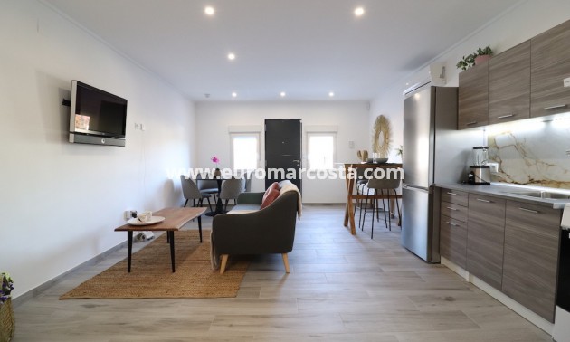 Sale - Townhouse - Torrevieja - TORREVIEJA