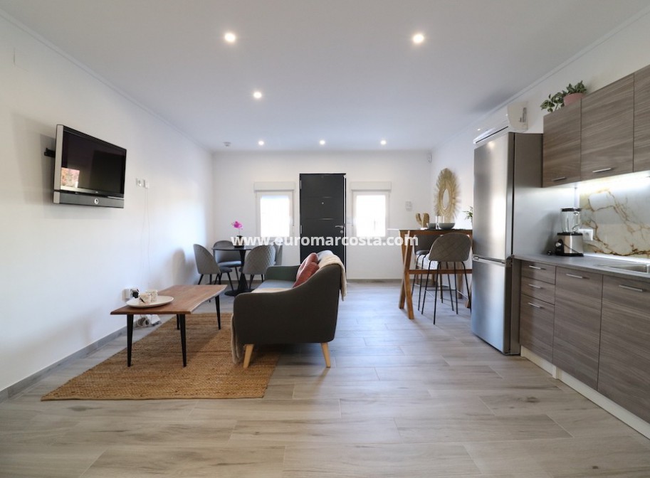 Sale - Townhouse - Torrevieja - TORREVIEJA