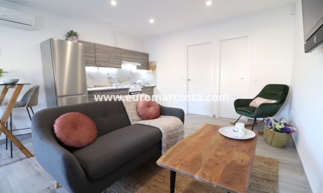 Sale - Townhouse - Torrevieja - TORREVIEJA