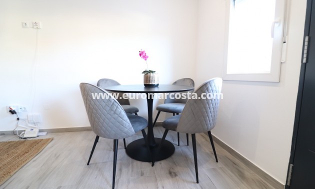 Sale - Townhouse - Torrevieja - TORREVIEJA