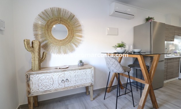Sale - Townhouse - Torrevieja - TORREVIEJA