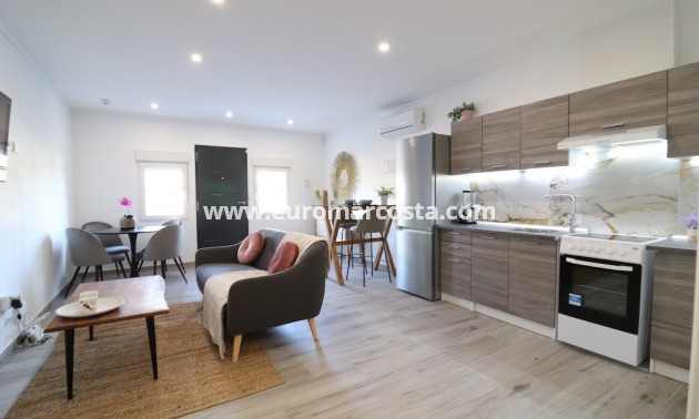 Sale - Townhouse - Torrevieja - TORREVIEJA