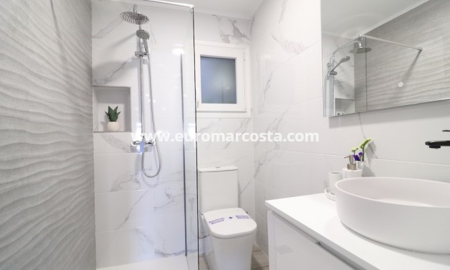 Sale - Townhouse - Torrevieja - TORREVIEJA