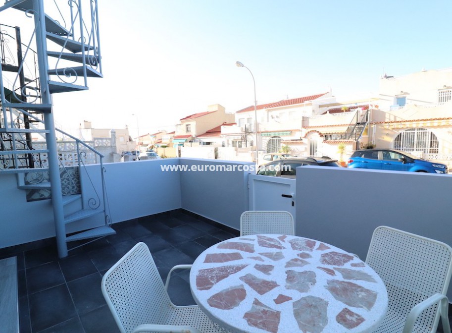 Sale - Townhouse - Torrevieja - TORREVIEJA