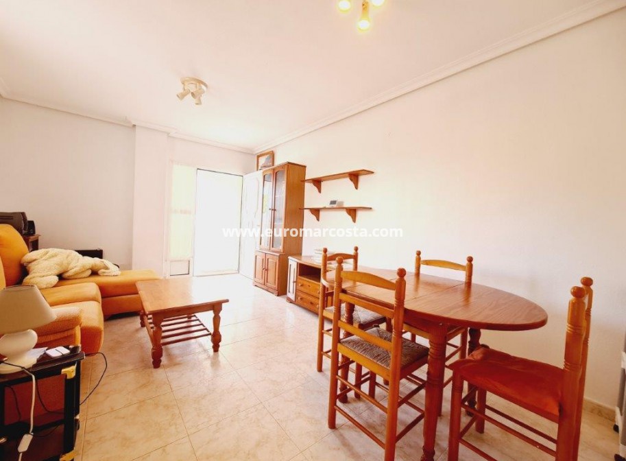 Sale - Apartment / flat - La Mata