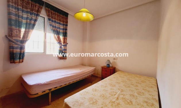 Sale - Apartment / flat - La Mata