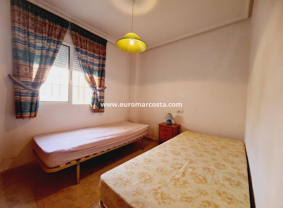 Sale - Apartment / flat - La Mata