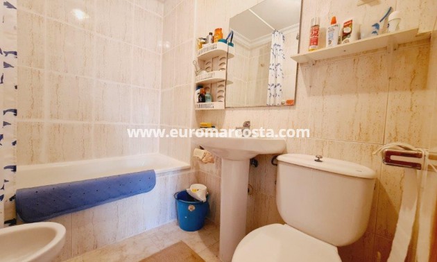 Sale - Apartment / flat - La Mata