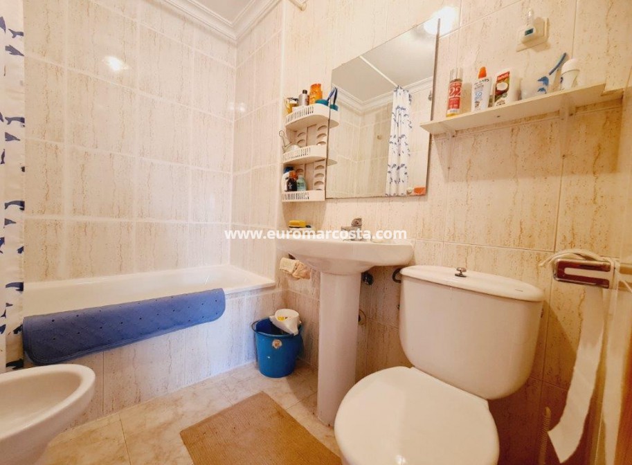 Sale - Apartment / flat - La Mata
