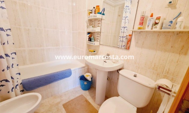 Sale - Apartment / flat - La Mata