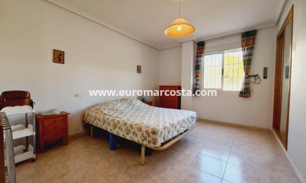 Sale - Apartment / flat - La Mata