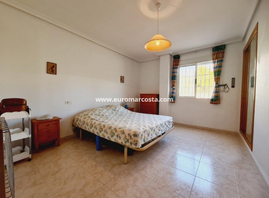 Sale - Apartment / flat - La Mata