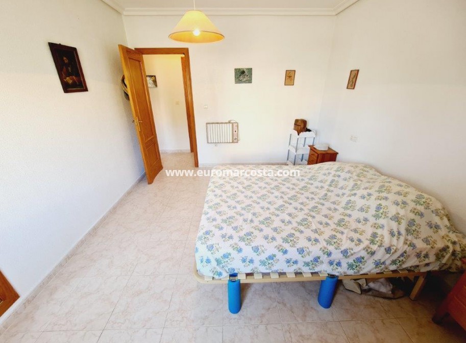 Sale - Apartment / flat - La Mata
