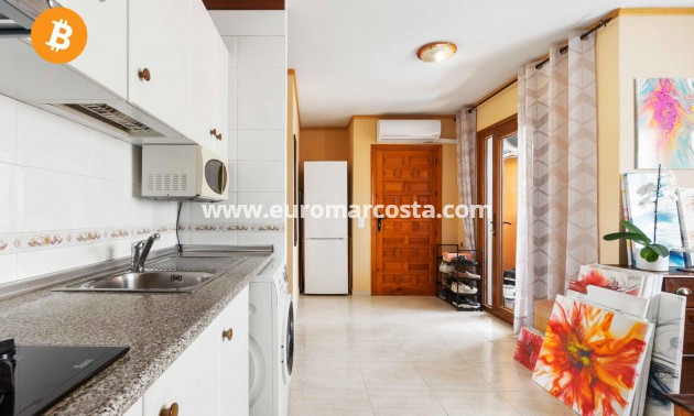 Objekte zum Wiederverkauf - Wohnung - Orihuela Costa