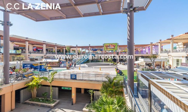 Objekte zum Wiederverkauf - Wohnung - Orihuela Costa