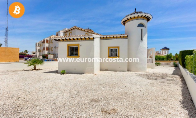 Objekte zum Wiederverkauf - Villa freitstehend - Orihuela Costa