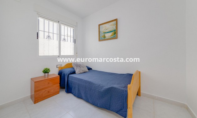 Sale - Bungalow Planta Alta - Torrevieja - TORREVIEJA