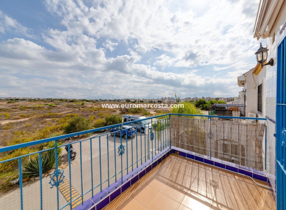 Sale - Bungalow Planta Alta - Torrevieja - TORREVIEJA