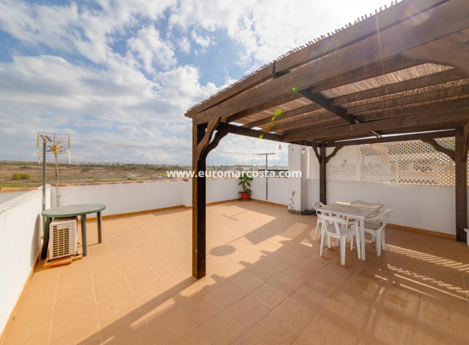 Sale - Bungalow Planta Alta - Torrevieja - TORREVIEJA