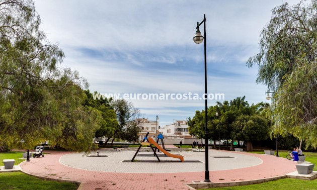 Sale - Bungalow Planta Alta - Torrevieja - TORREVIEJA