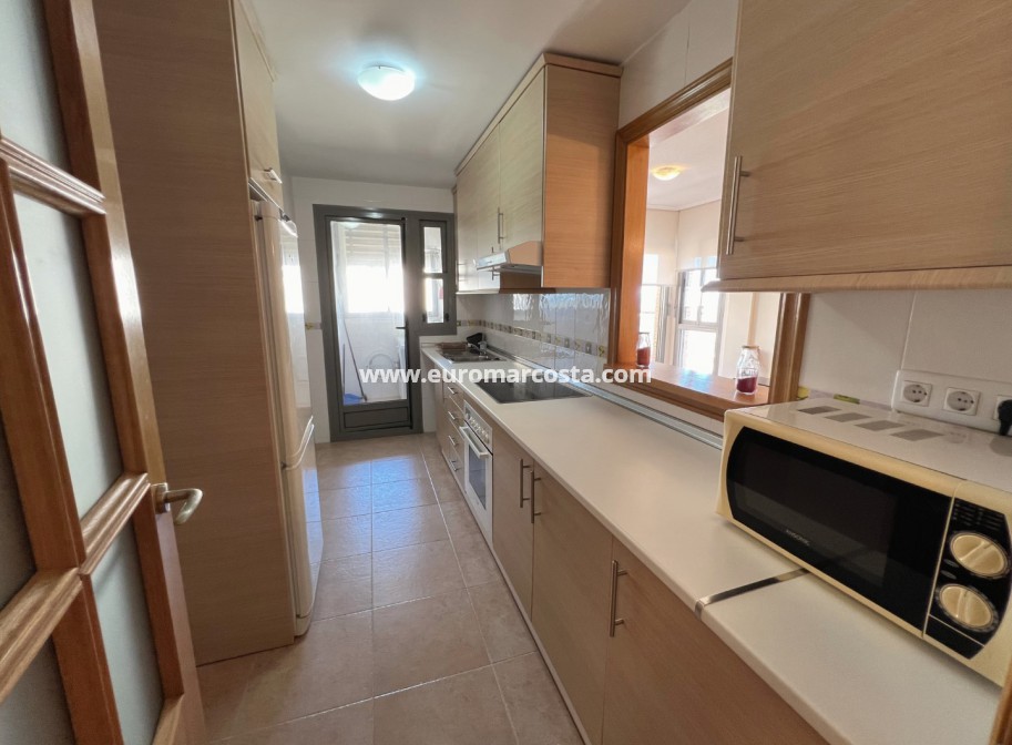 Sale - Apartment / flat - Guardamar del Segura
