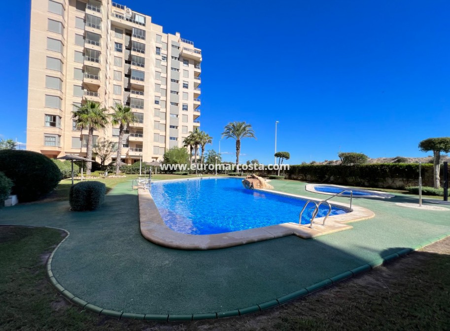 Sale - Apartment / flat - Guardamar del Segura