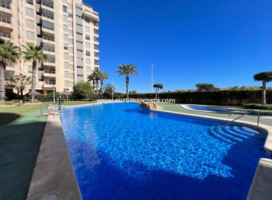 Sale - Apartment / flat - Guardamar del Segura
