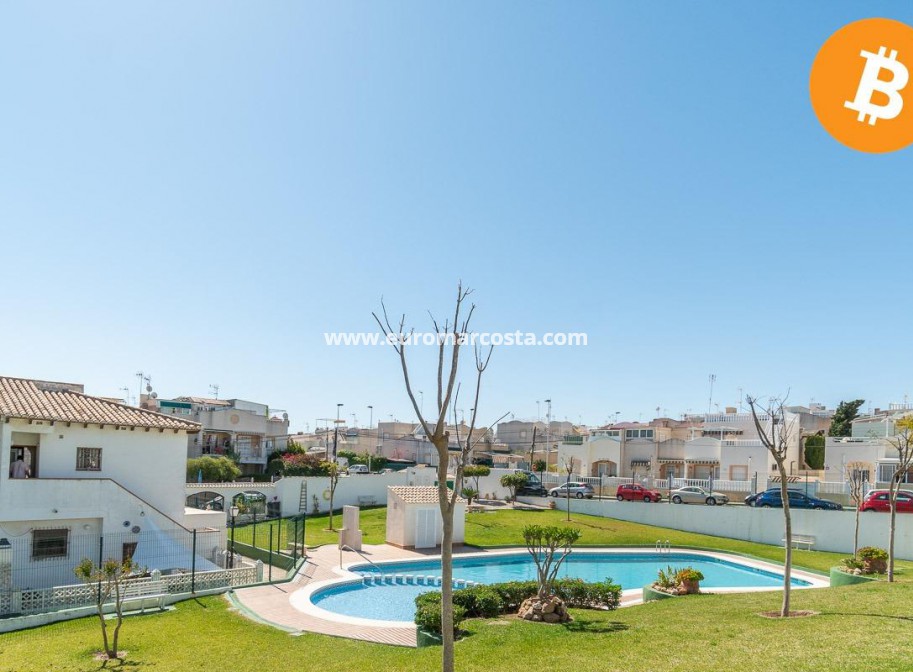 Venta - Adosado - Torrevieja - TORREVIEJA