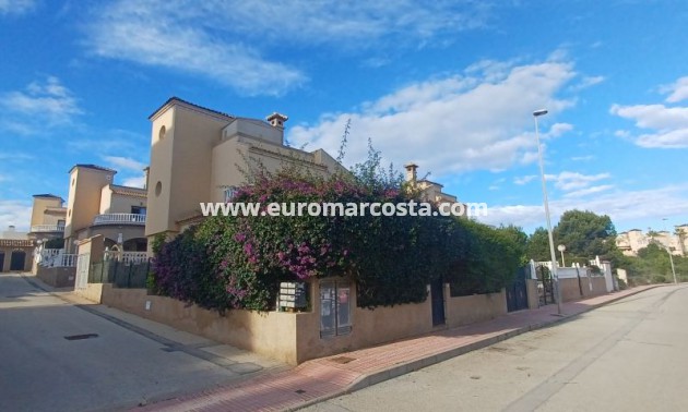 Sale - Villa - Orihuela Costa