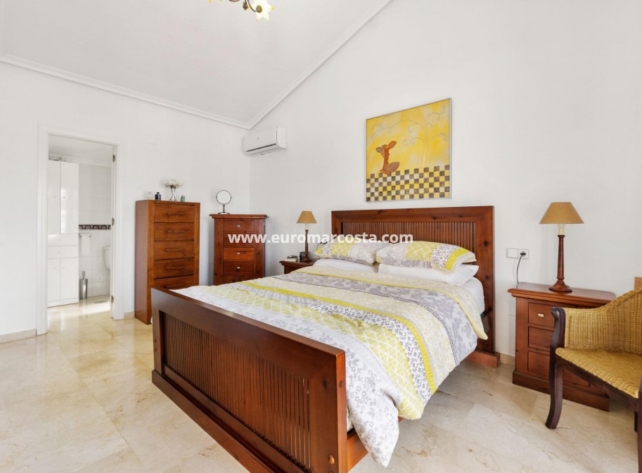 Venta - Villa - Orihuela Costa