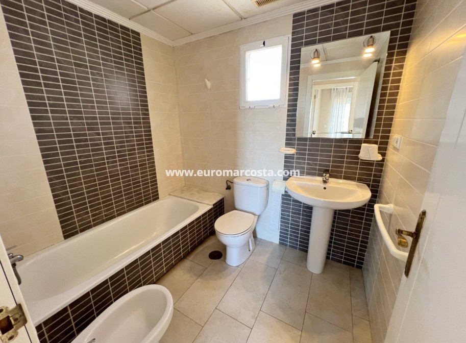 Venta - Apartamento / piso - Guardamar del Segura